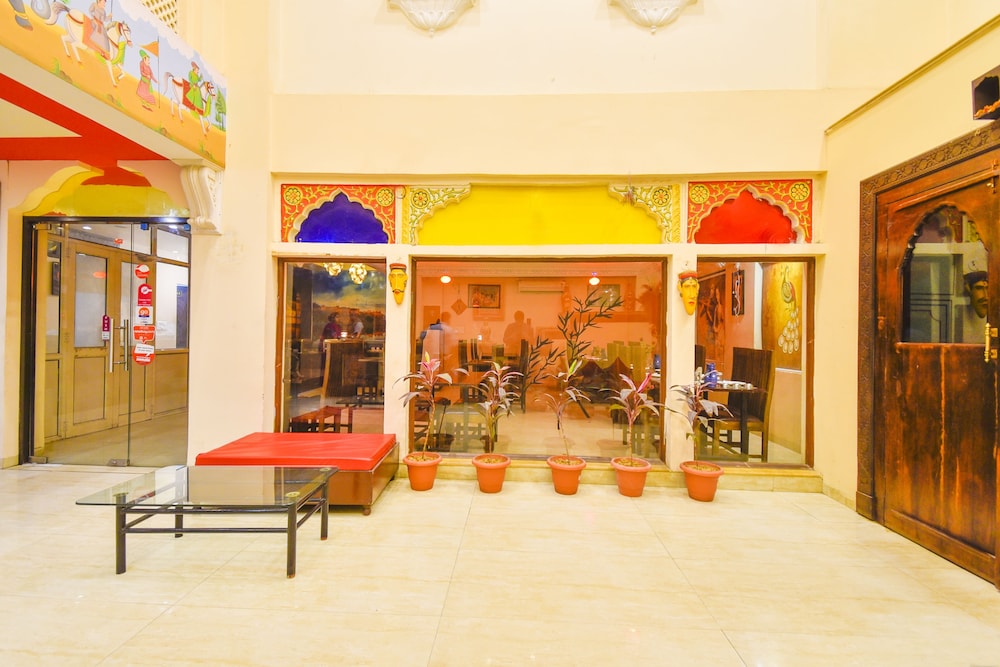 Hotel Laxmi Niwas 13/62