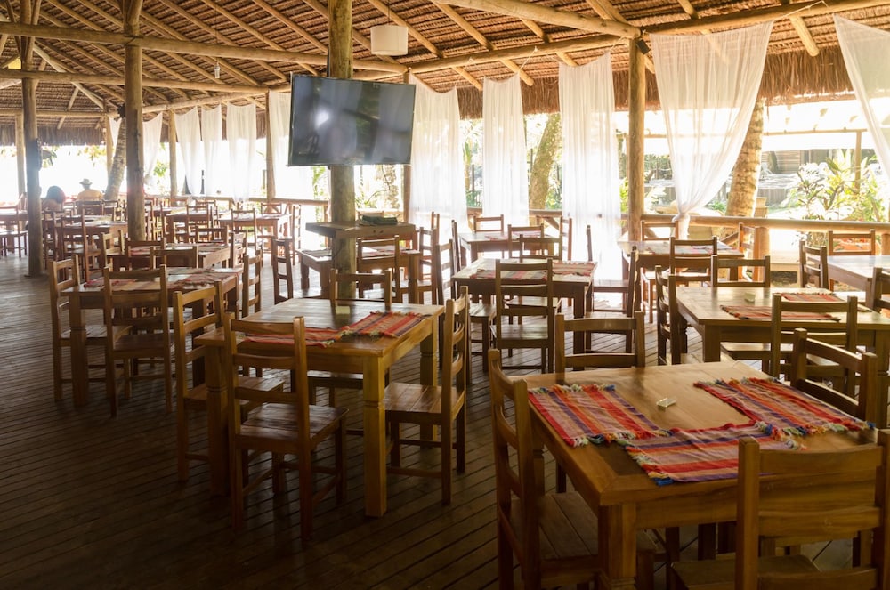 Praia Da Crena Inn 9/42
