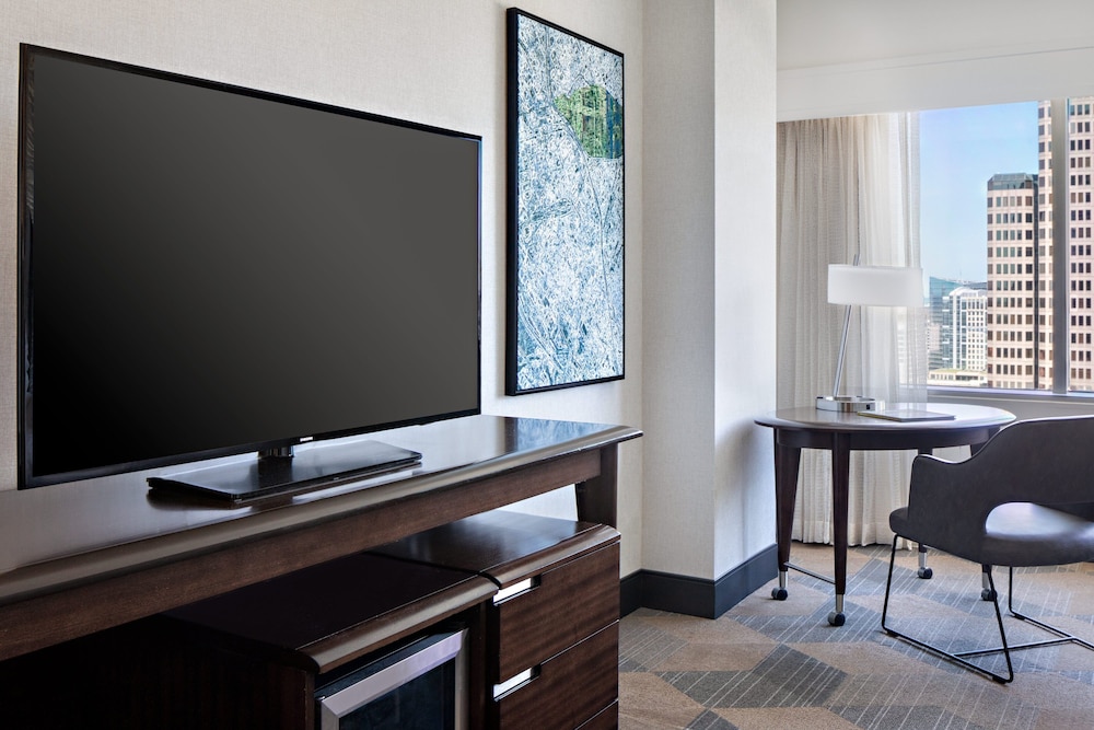 Sheraton Dallas Hotel 52/70