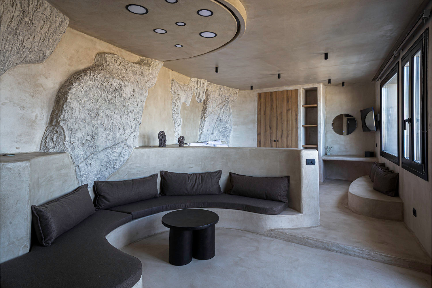 Senses Luxury Houses 90/106