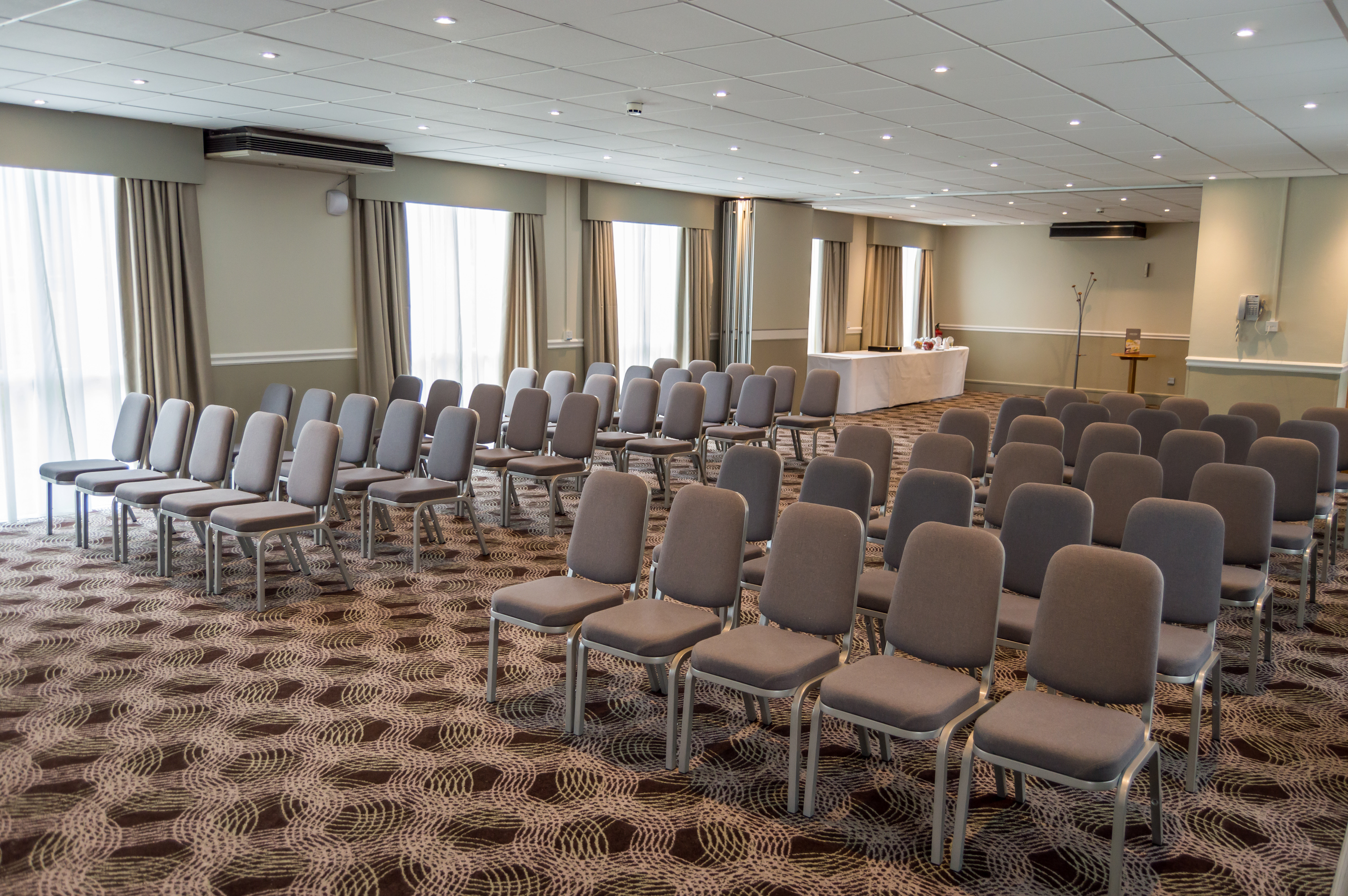 Holiday Inn Leeds Garforth 45/49