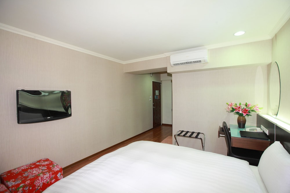 Cullinan Hotel 10/50