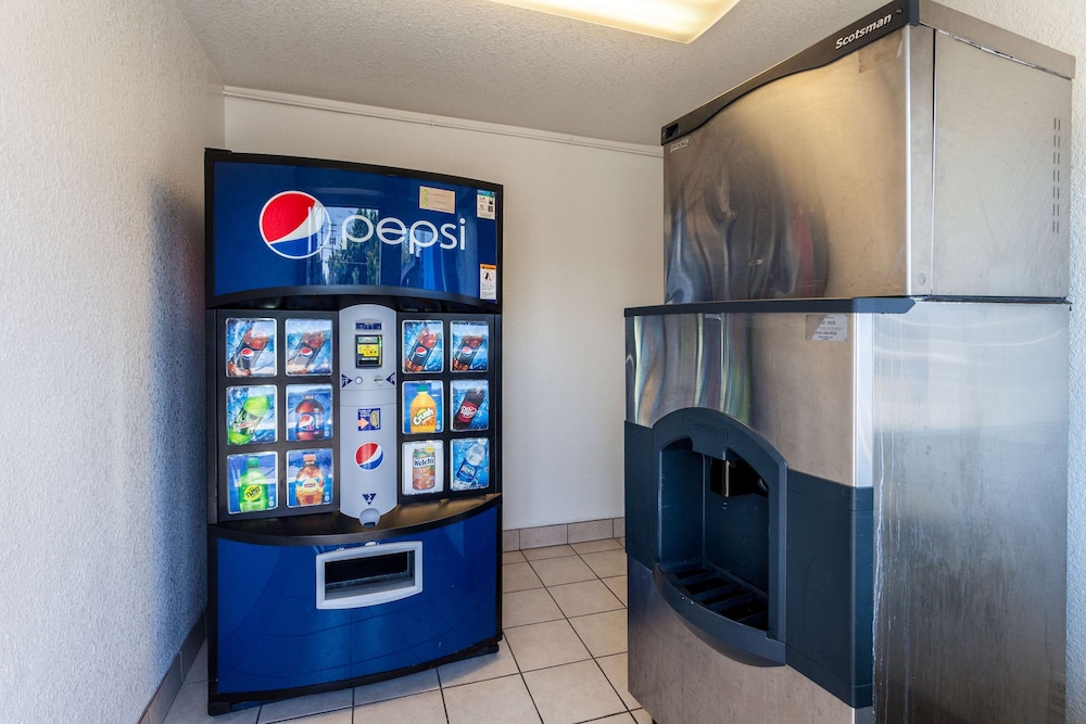 Motel6 Sacramento, CA - Downtown 40/60