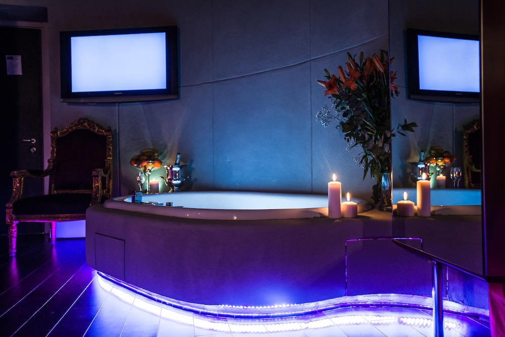 Mdm Luxury Rooms Guest House 2/50