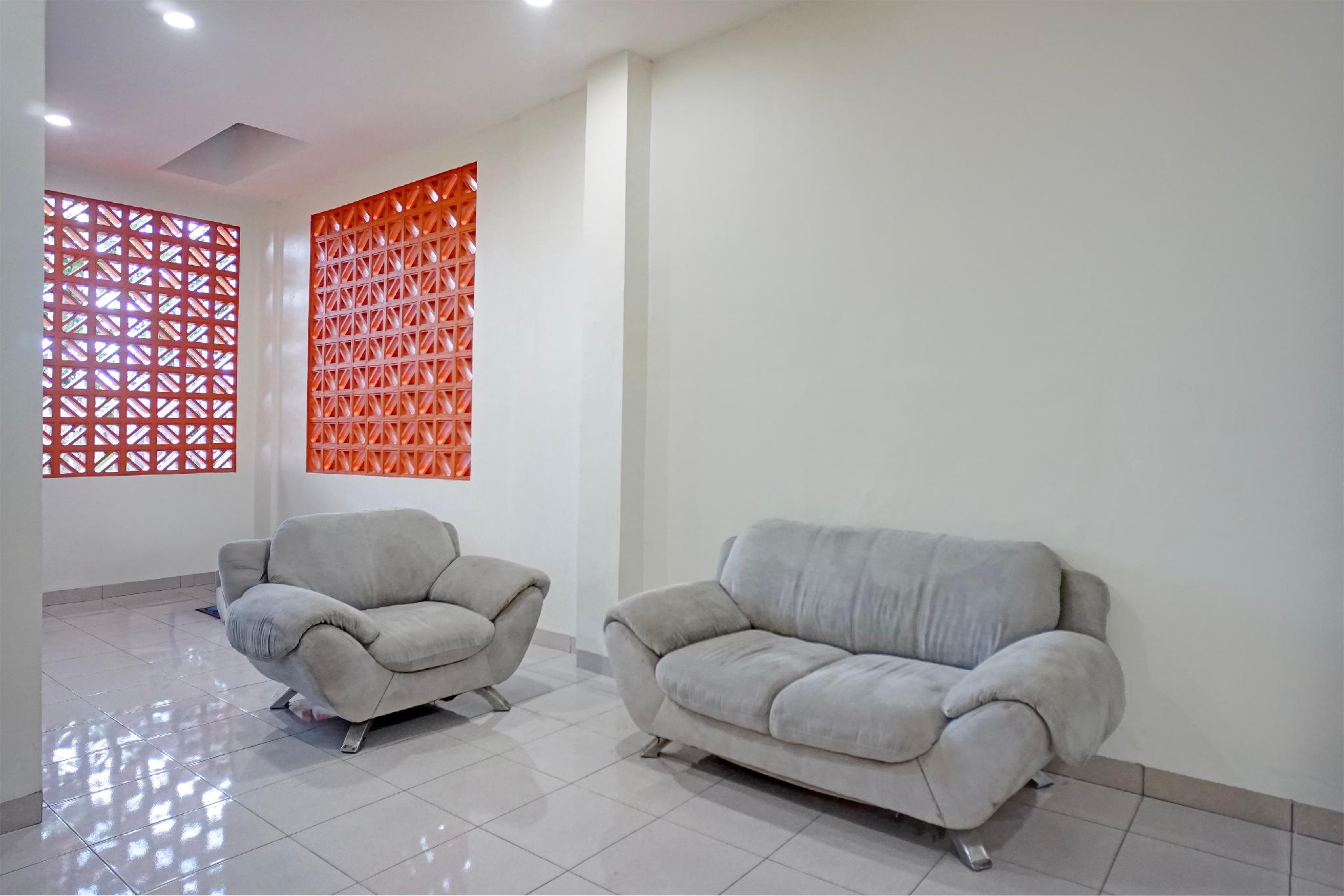 Hotel O near Universitas Sumatera Utara formerly Aljadid Guest House Pajus 34/45