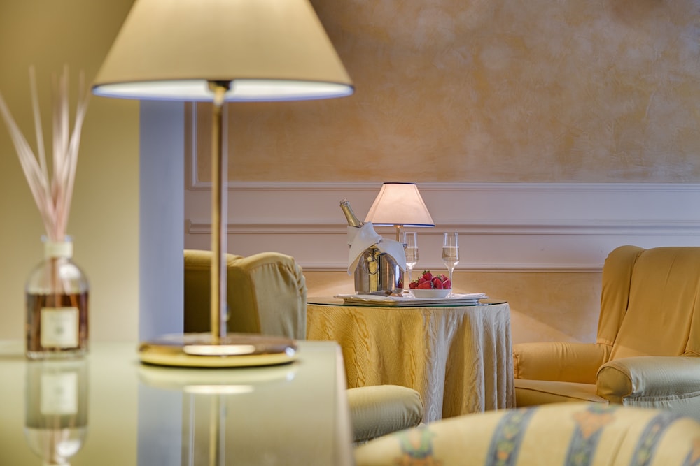 Hotel Continental Brescia 45/53