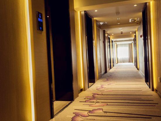 Lavande Hotels (Harbin Haxi Railway Station) 33/48