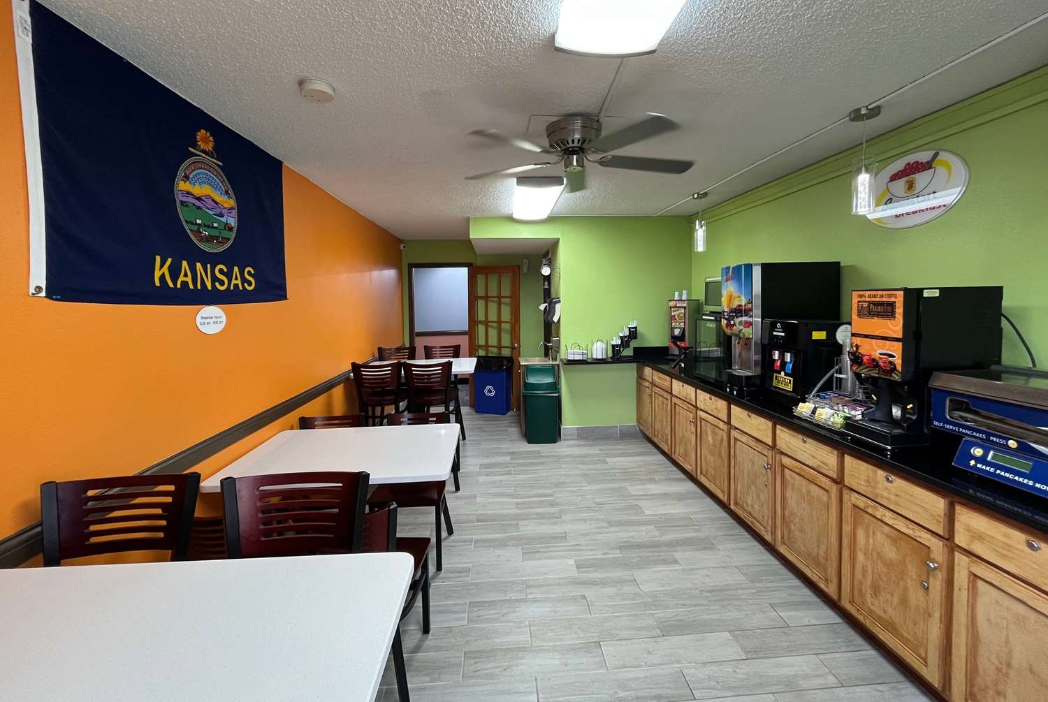 Super 8 By Wyndham Emporia 26/34