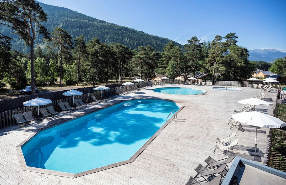 Huttopia Bourg Saint Maurice 26/48