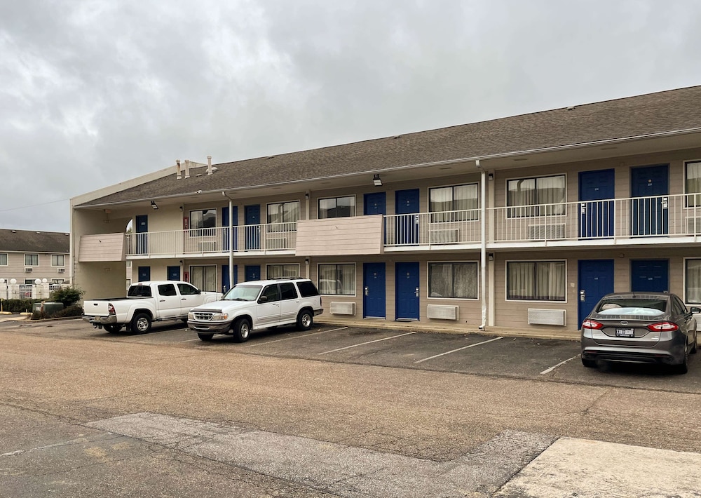 Motel6 Millington, TN 38/47