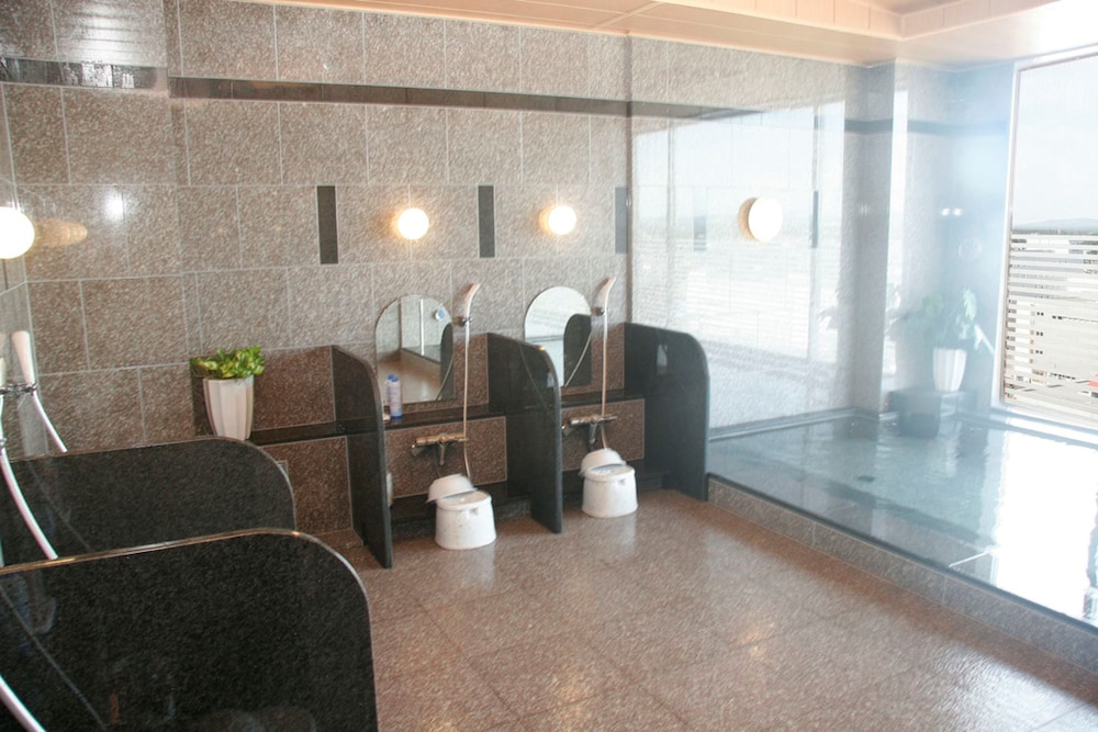 Hotel Route Inn Chitose Ekimae 24/31