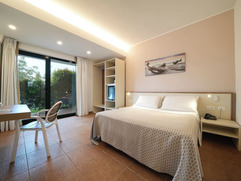 HOTEL MARINELLA(FORMERLY Luzia By Marinella) 9/49
