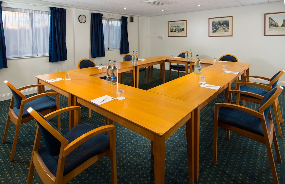 Holiday Inn Express Stafford, an IHG Hotel 52/61