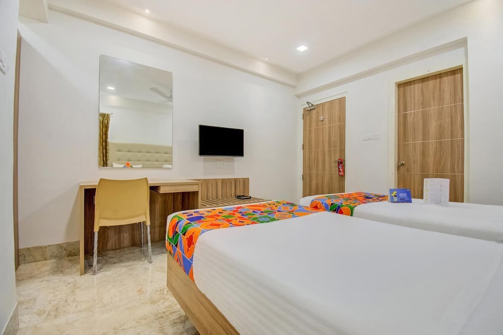 The Avenue Suites 23/49