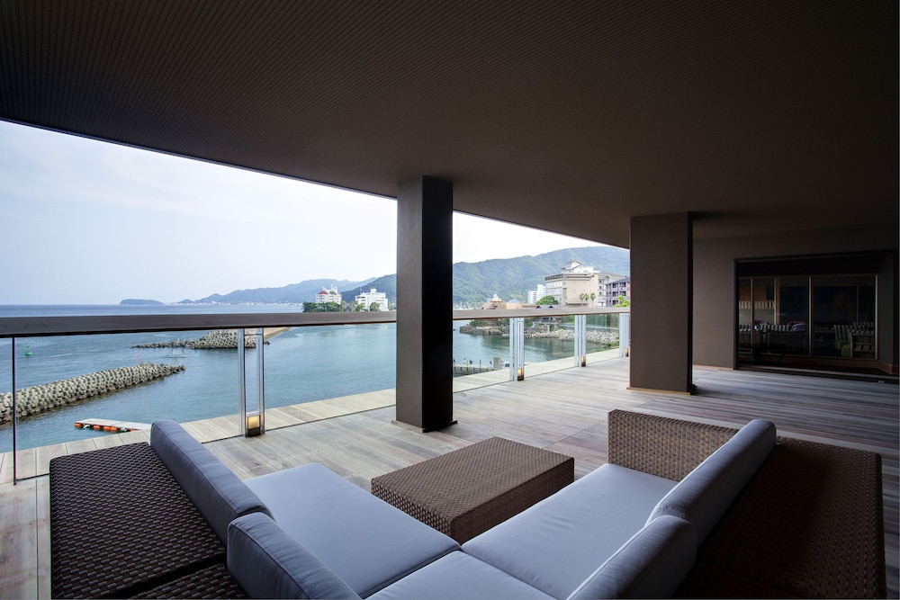 swimming pool spa