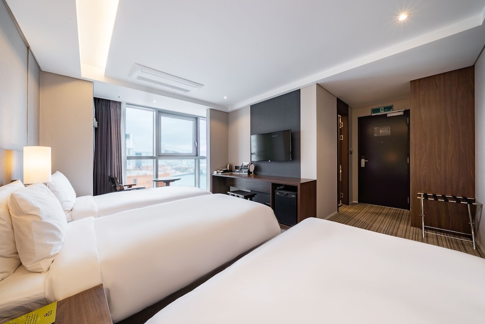 Hotel Adela 5/47