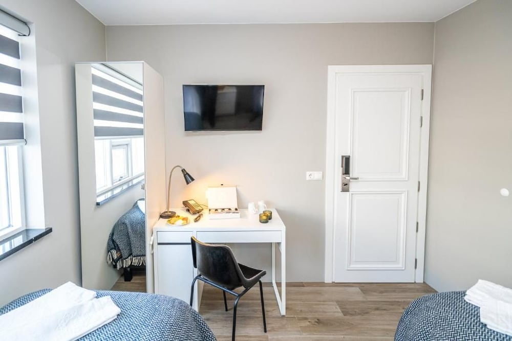 Guesthouse Keflavik 52/52