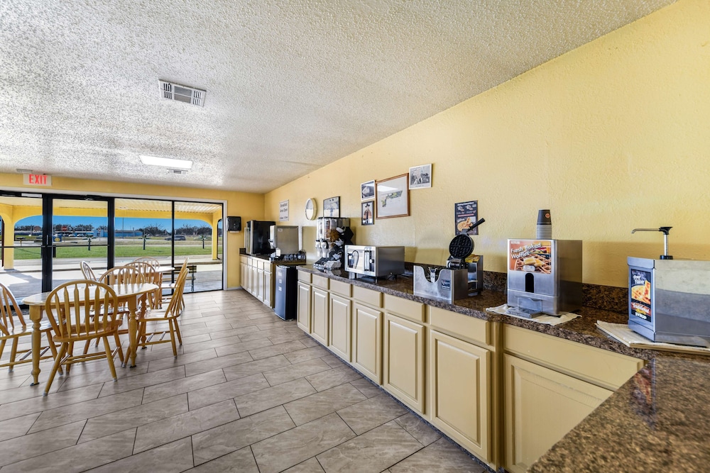 Americas Best Value Inn 25/40