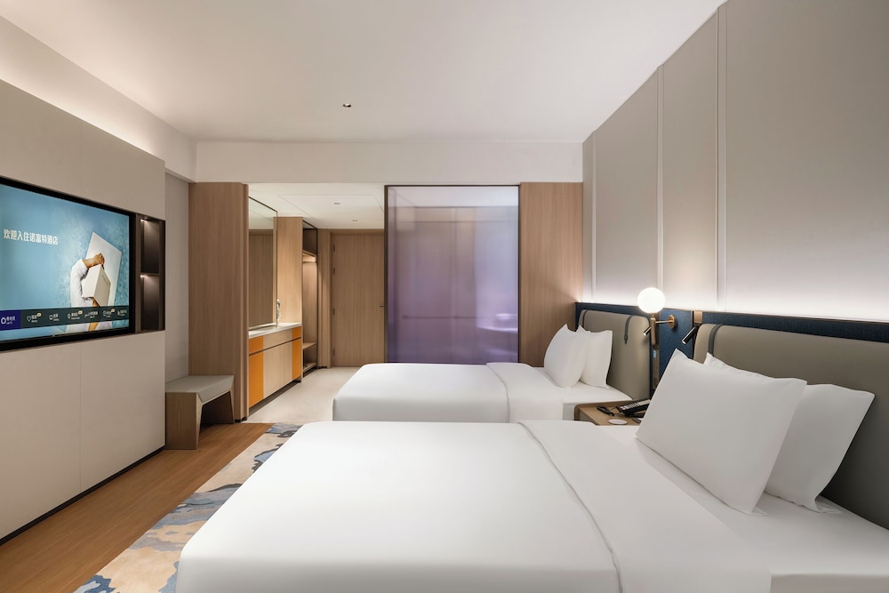 Deluxe, Twin Beds, Novotel Zhoushan Luting 2/3