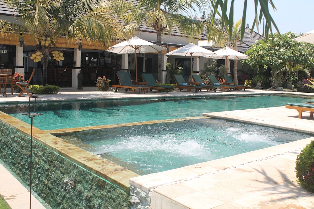 Kelapa Lovina Beach Villas 41/47