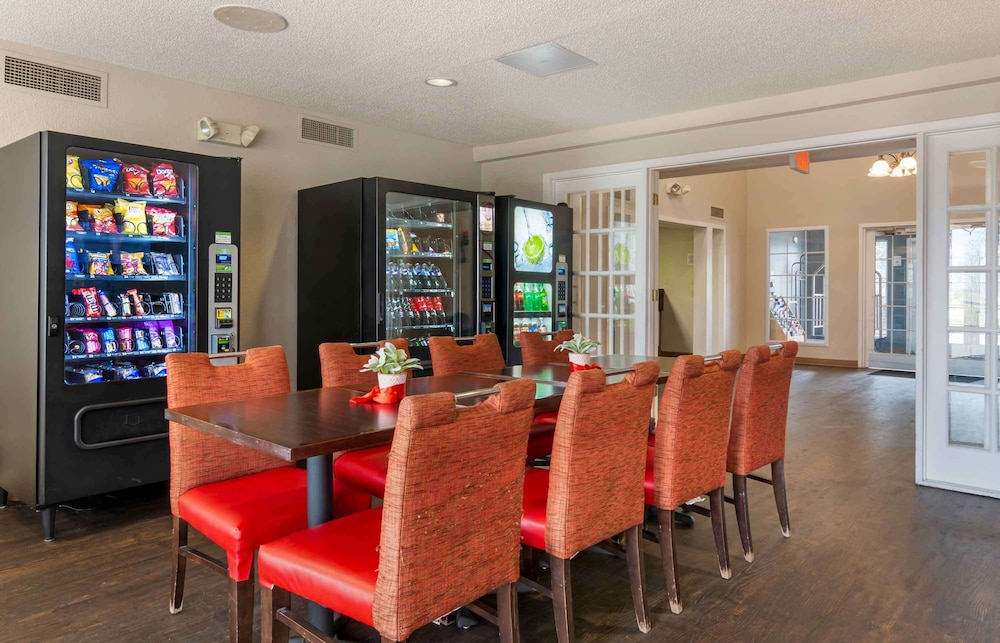 Extended Stay America Kansas City Airport Tiffany Springs 39/53
