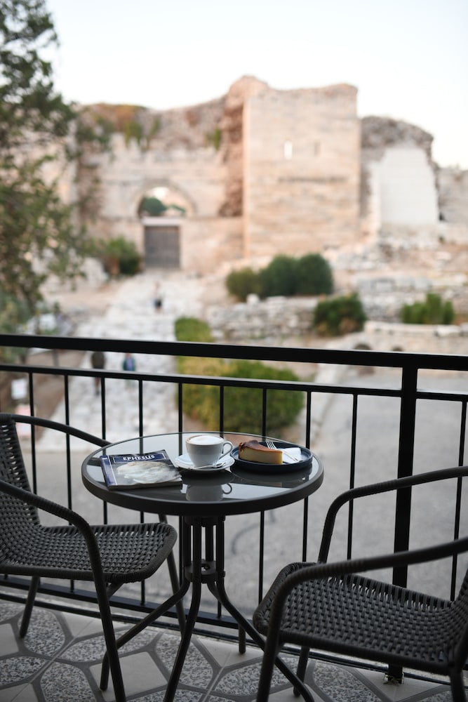 Kallinos Boutique Hotel Selcuk 28/32