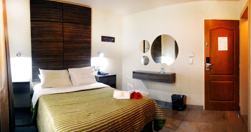Hotel Expo Abastos 17/71