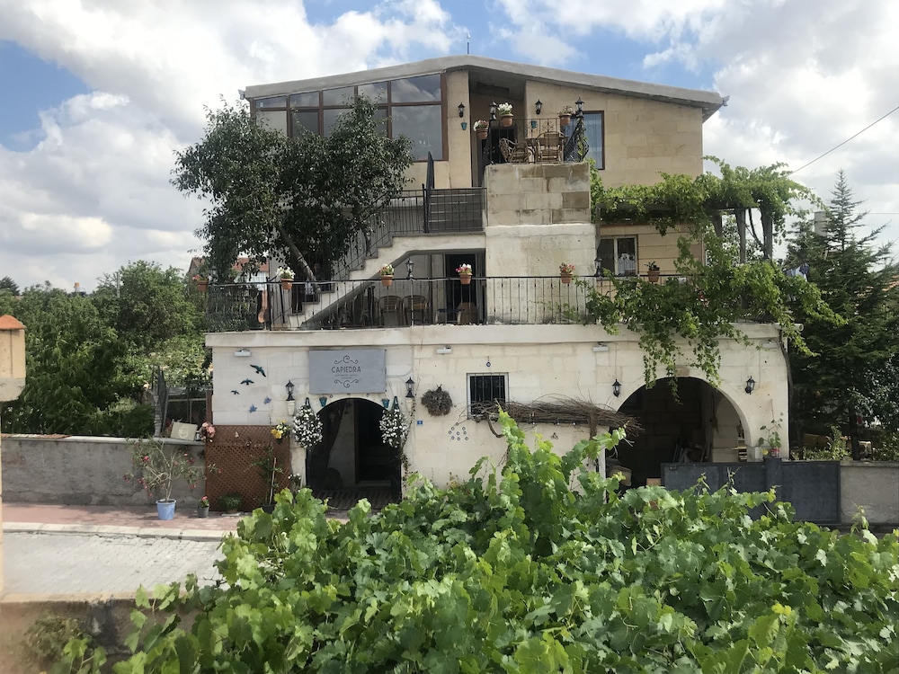 Capiedra Hotel 7/47