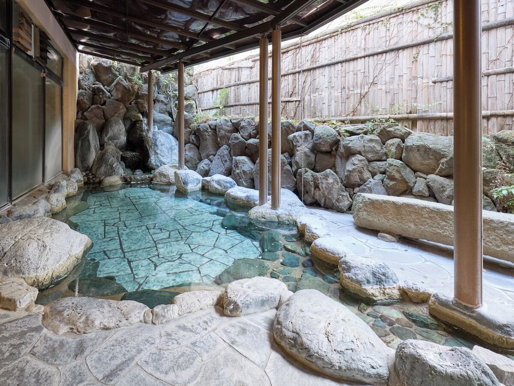 SHUZENJI ONSEN HOTEL TAKITEI 32/50