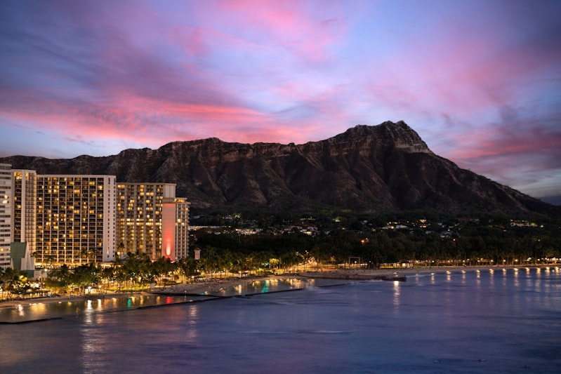 Waikiki Beach Marriott Resort and Spa 37/41