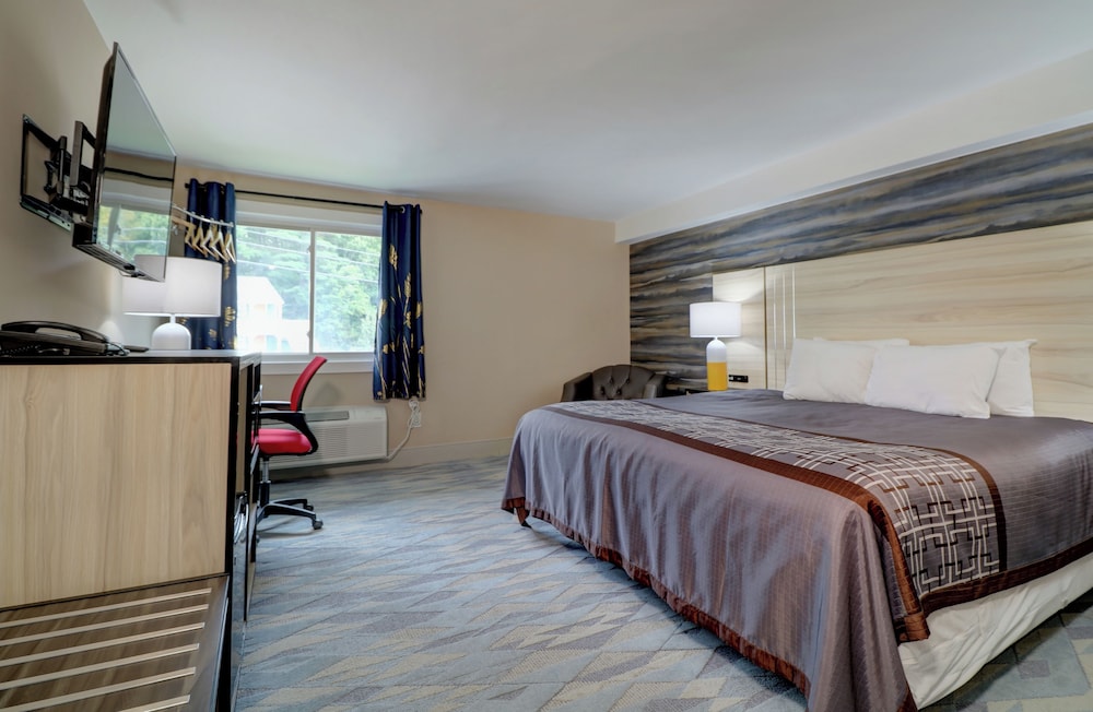 Yankee Clipper Inn, SureStay Collection by Best Western 12/50