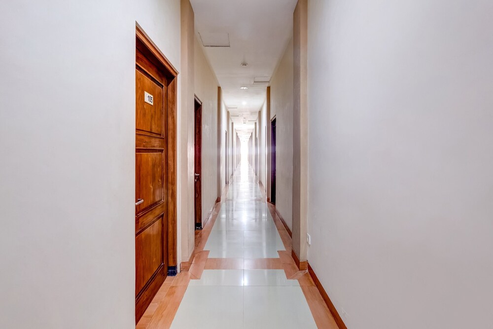 OYO 3726 Tembok Batu Residence 55/68