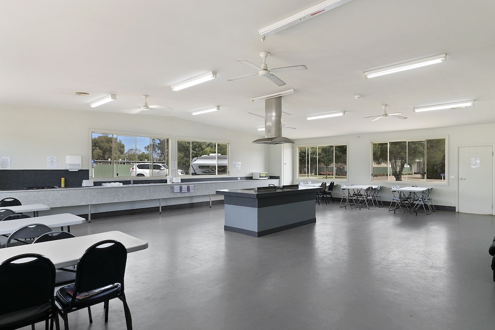Benalla Tourist Park 23/48