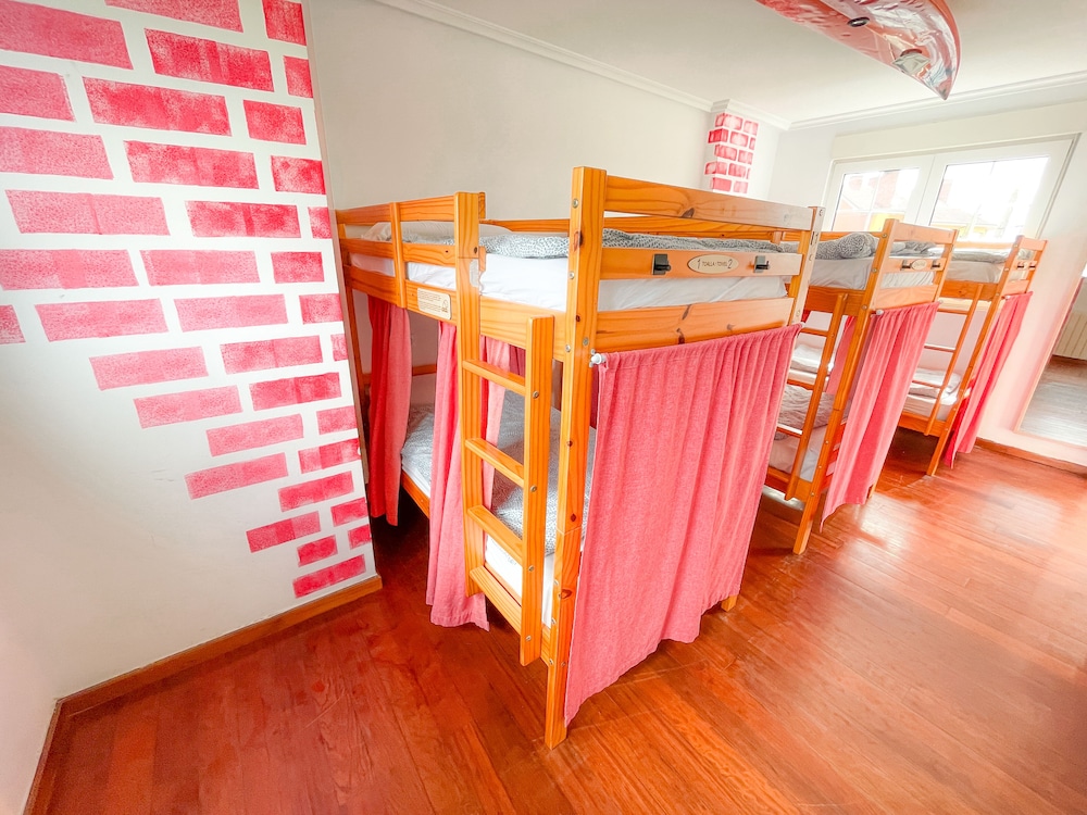 Gijon Surf Hostel 20/47