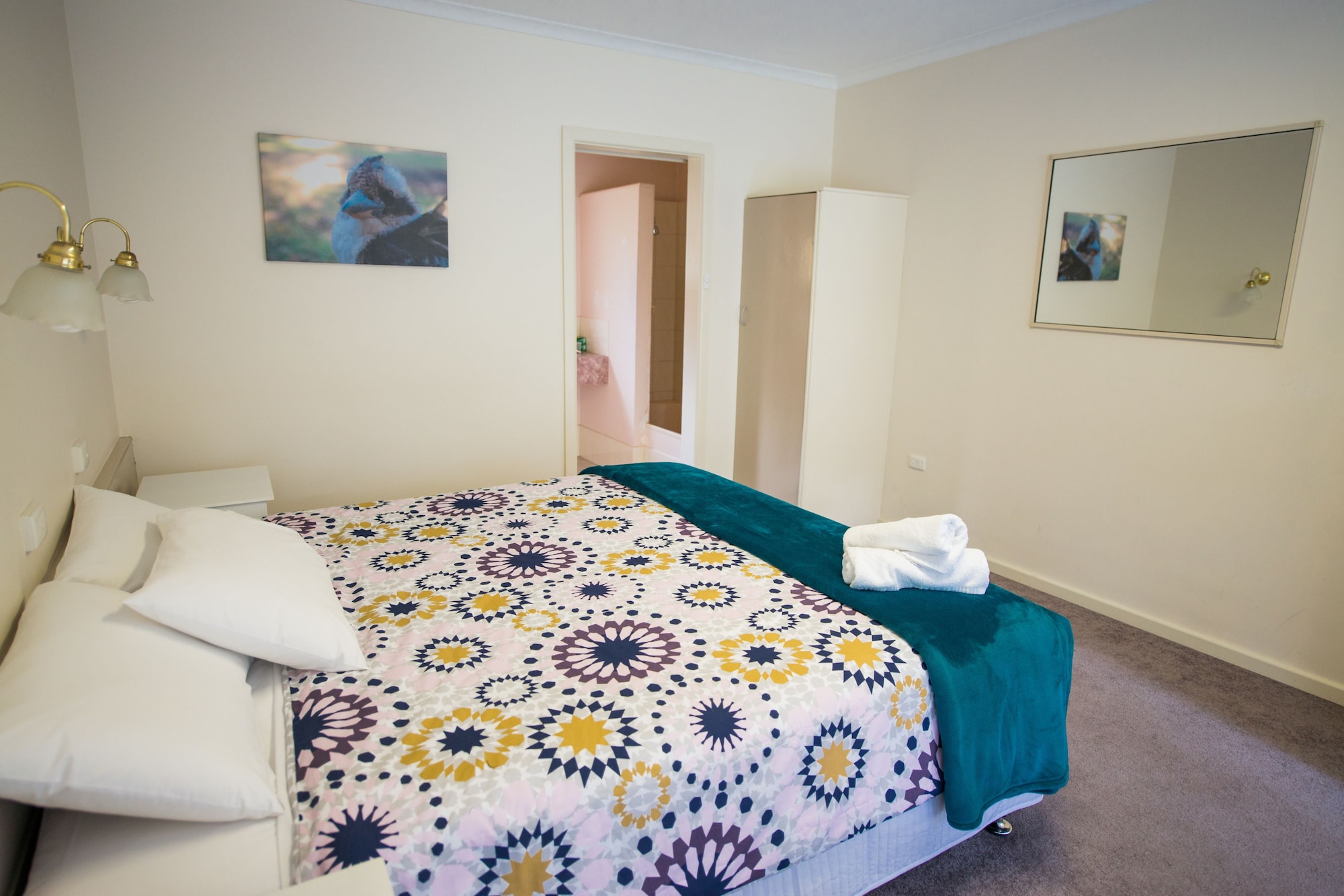 Budget, 3 Beds, Gariwerd Motel 2/3