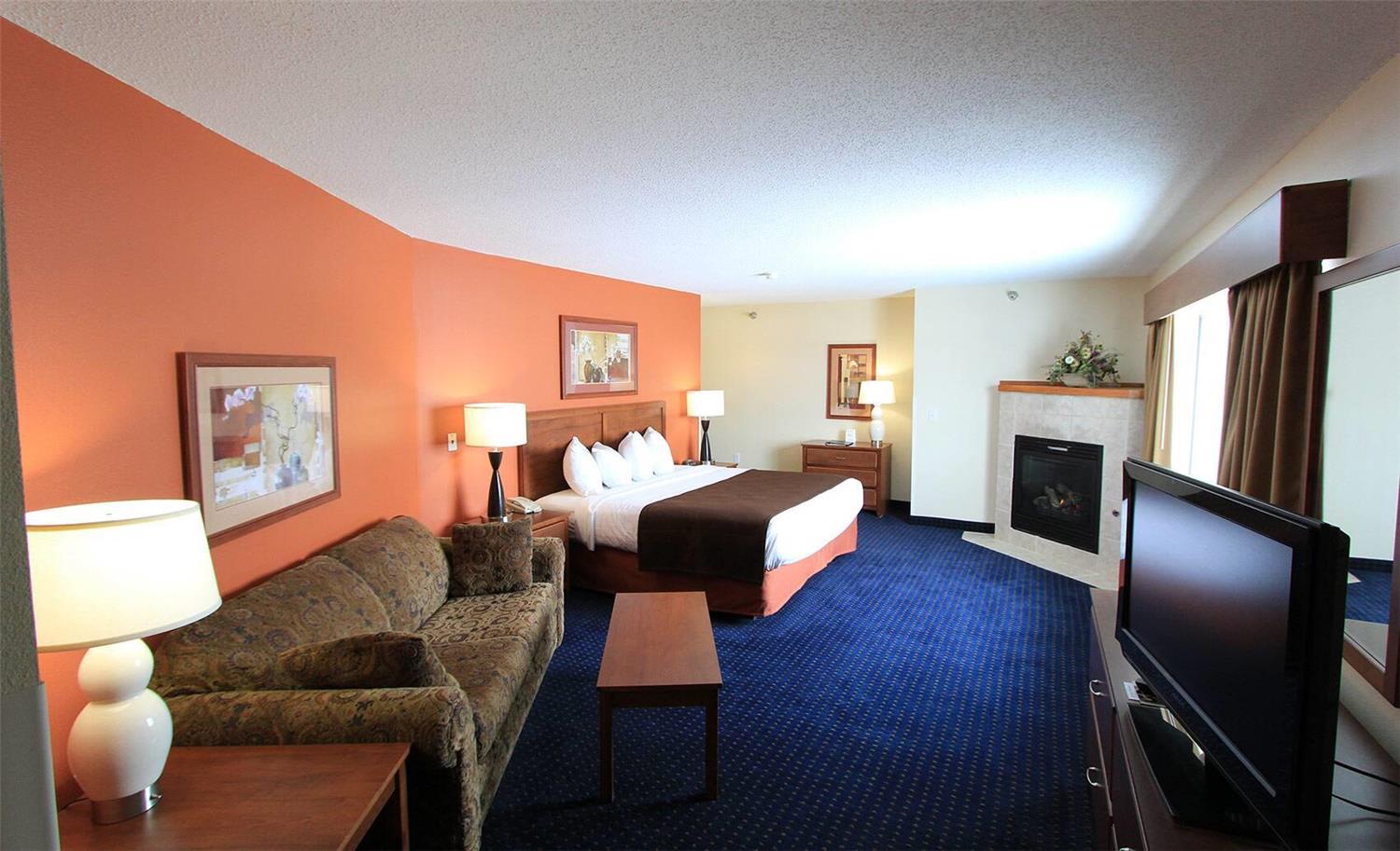 AmericInn by Wyndham Cedar Rapids/CID Airport 24/39