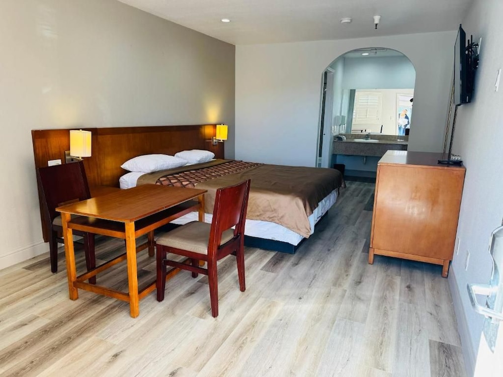 Morganhill Inn Motel 30/51
