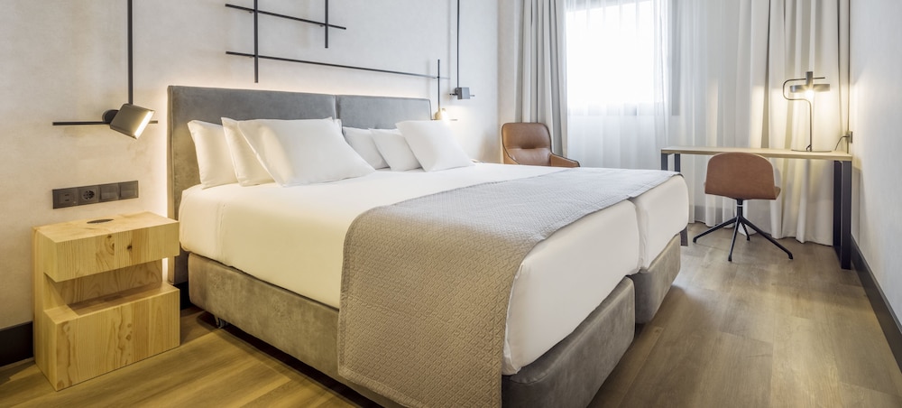 ROOM, DOUBLE BED, PET FRIENDLY