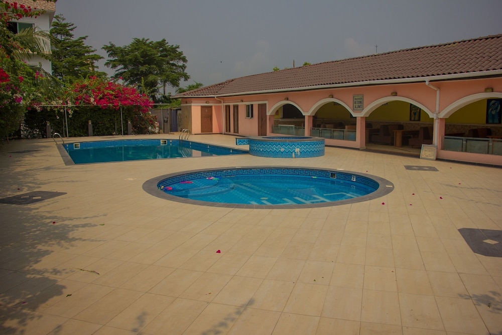 Chaka Resort & Extension 42/50