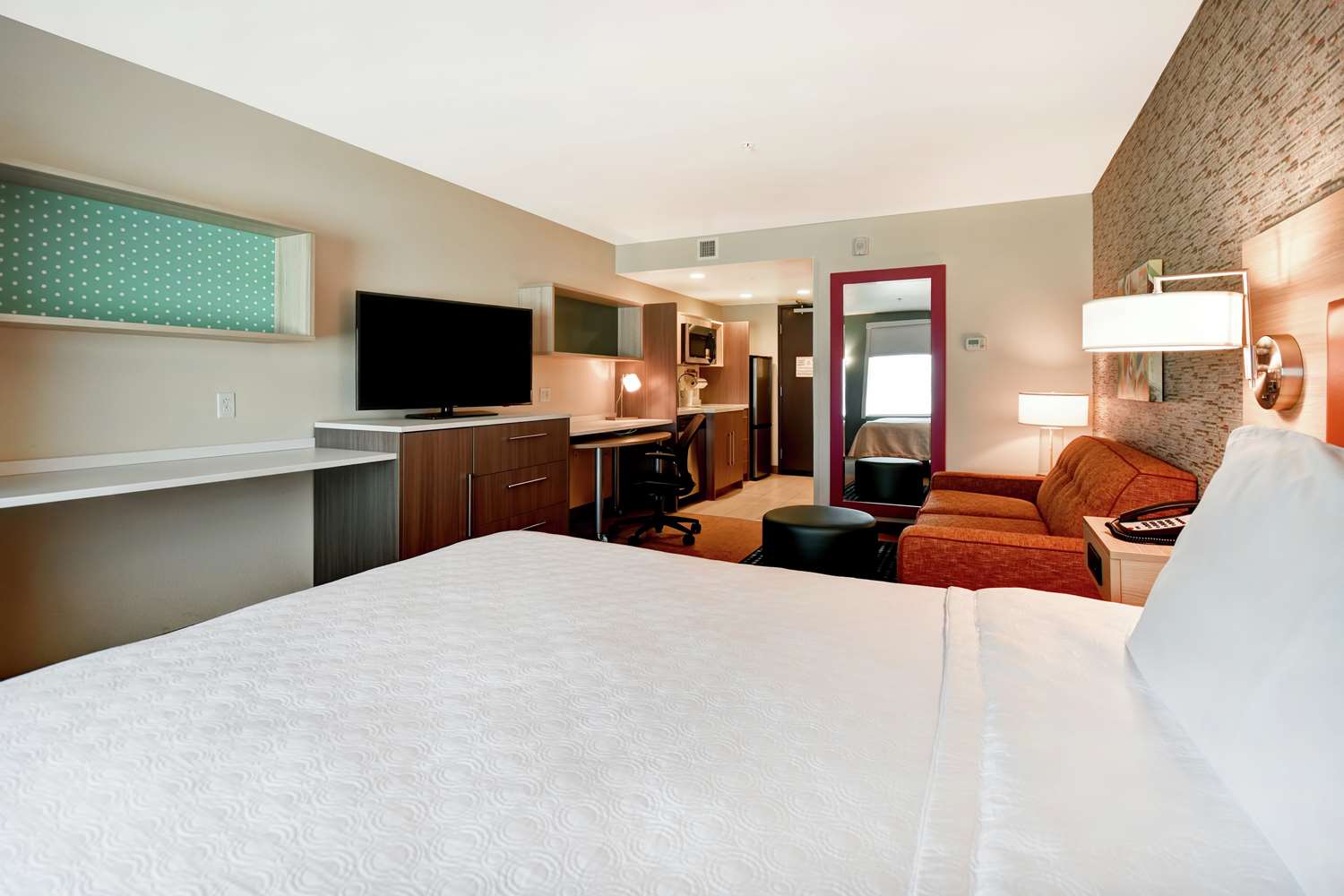 جناح استوديو بسرير كوين لذوي الإعاقة، Home2 Suites by Hilton Victorville, CA 2/9