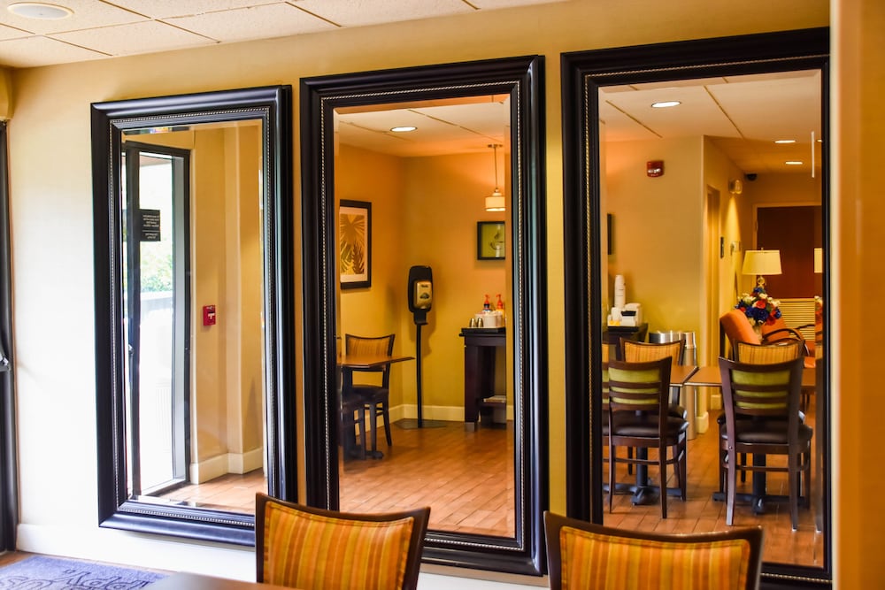 Hampton Inn Perry, FL 25/41