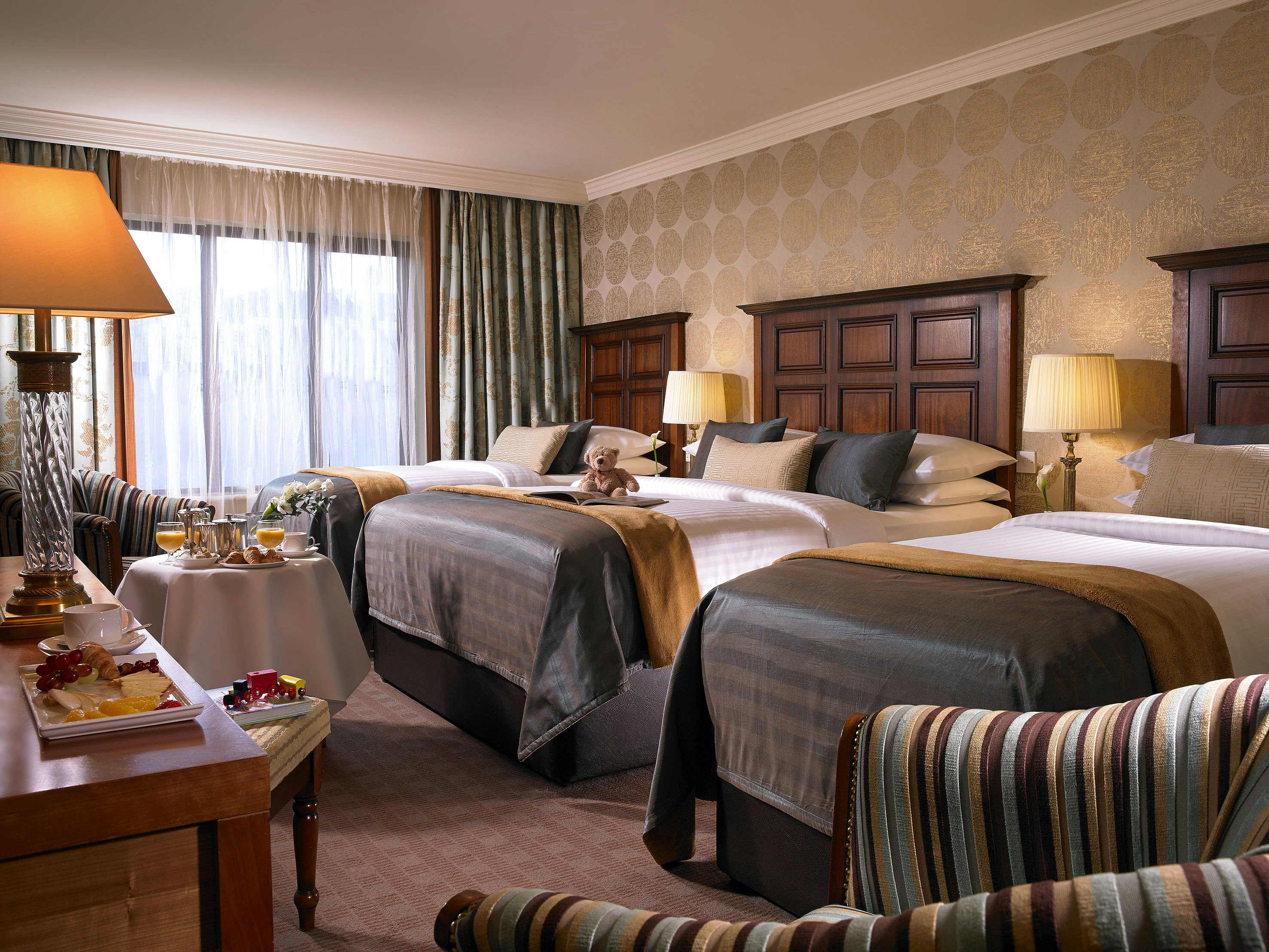 Castlecourt Hotel 10/54