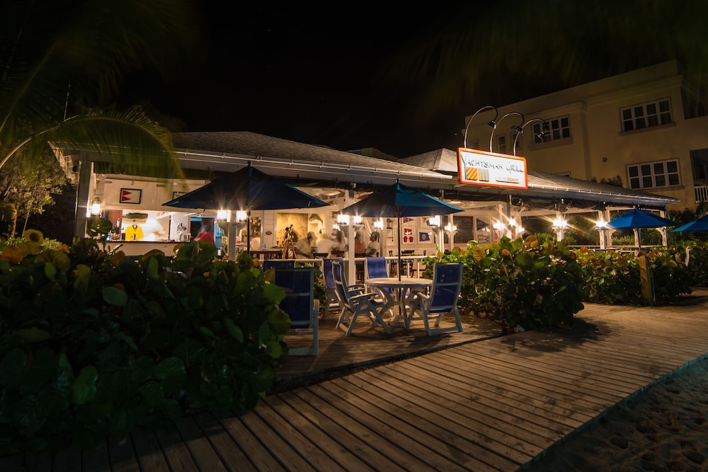 The Hamilton Beach Villas & Spa 2/50