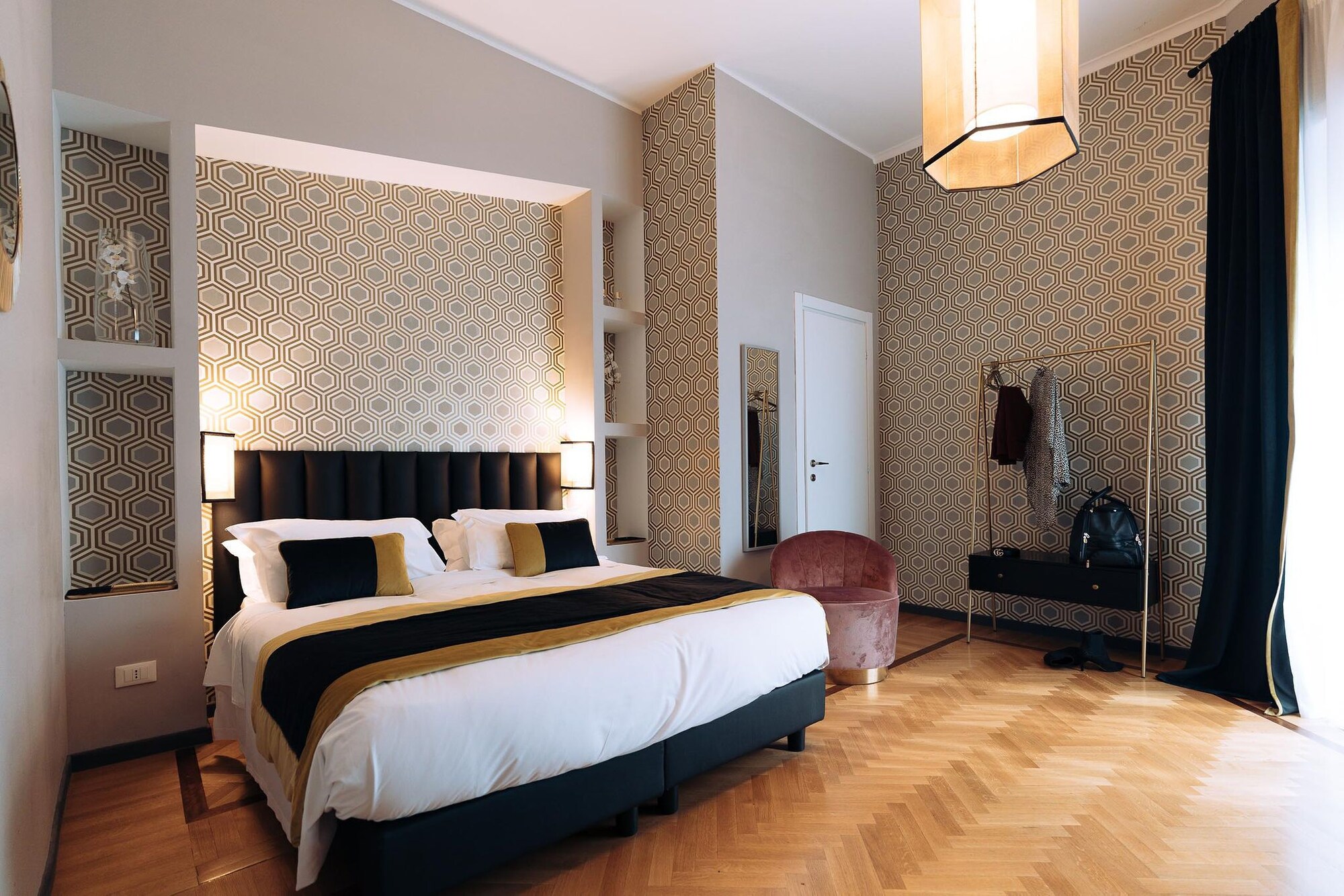 SUPERIOR, DOUBLE BED, BALCONY