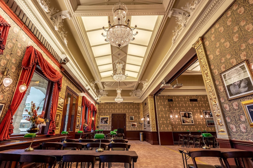 Hotel Pigalle 52/71