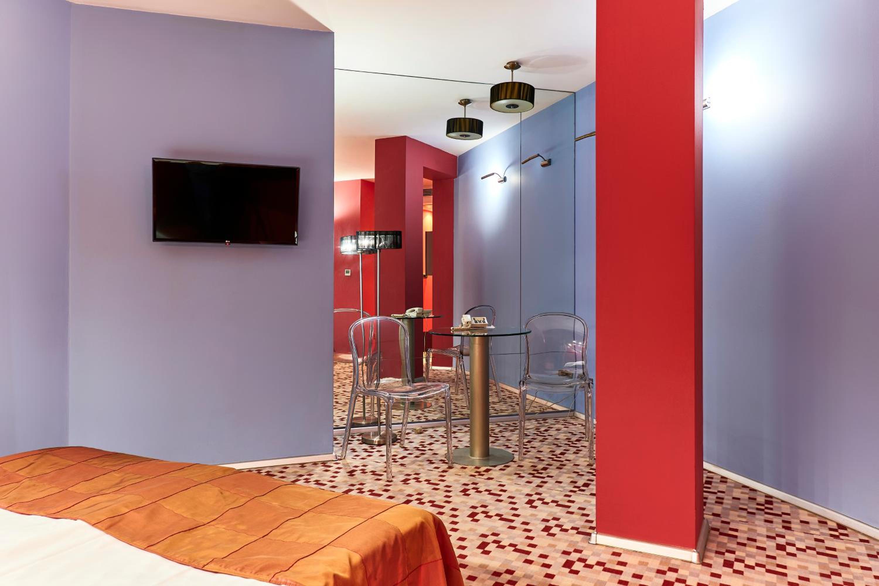 Mirena Hotel 43/50