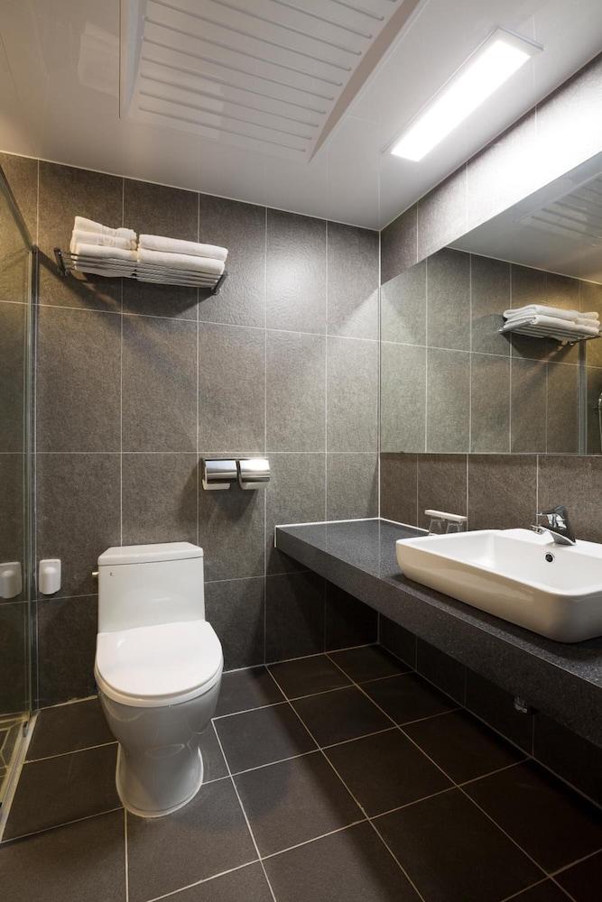 New Songtan Hotel 23/28