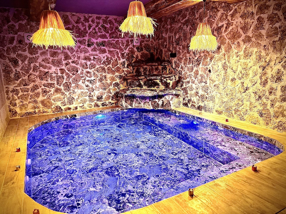 Louis Cappadocia 28/50