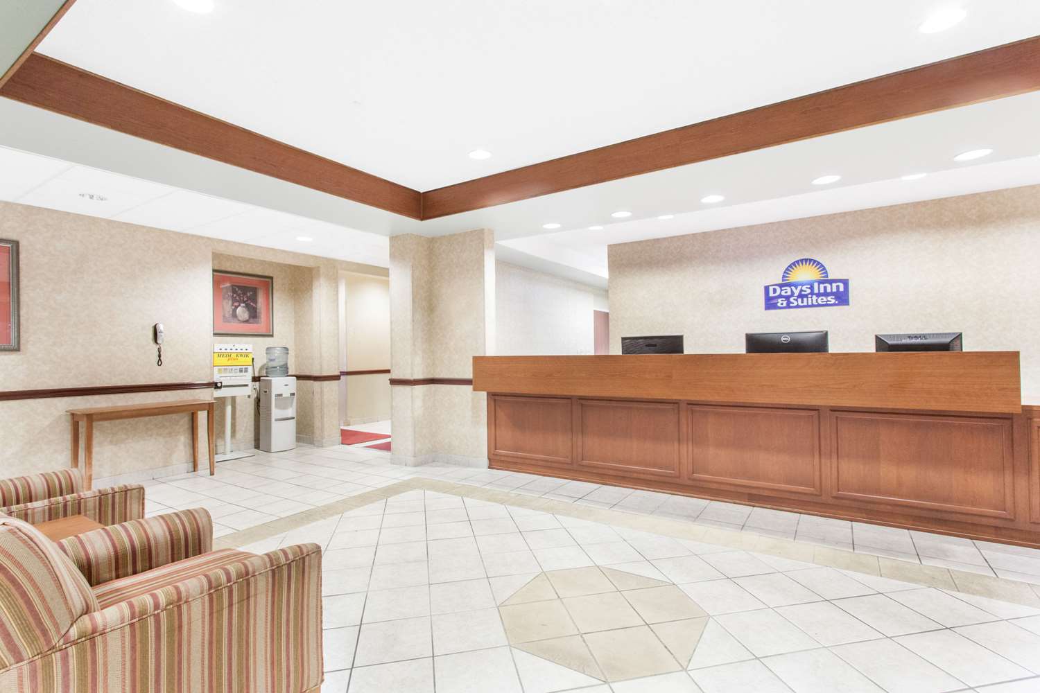 Days Inn & Suites by Wyndham Seaford 6/26