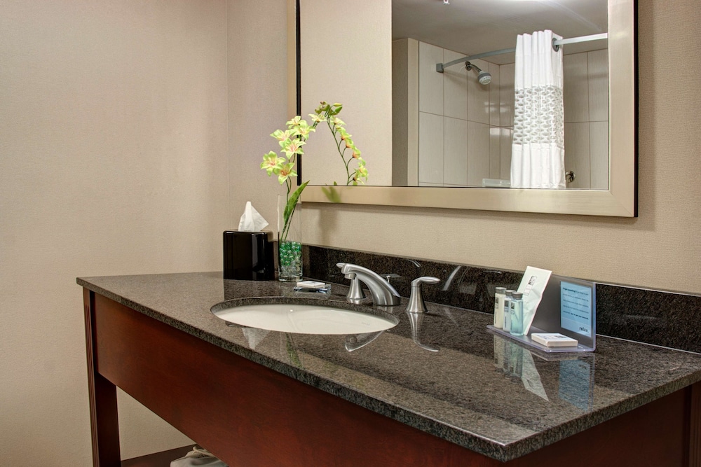 Hampton Inn By Hilton Brampton Toronto 34/50